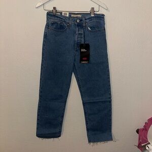 BNWT levi wedgie straight jeans size 27